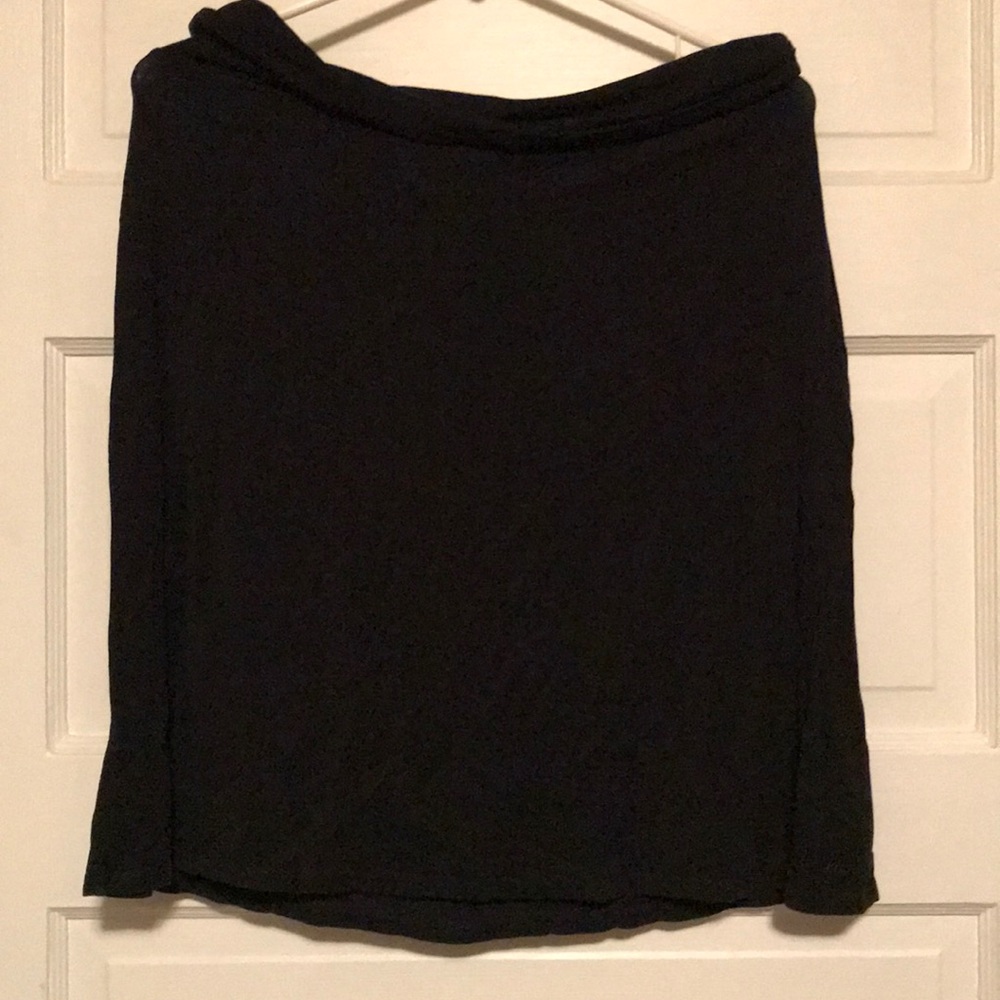 Kavu Black skirt